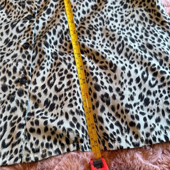 Ecowish Leopard Print Long Sleeve Blouse size L - Picture 6 of 10